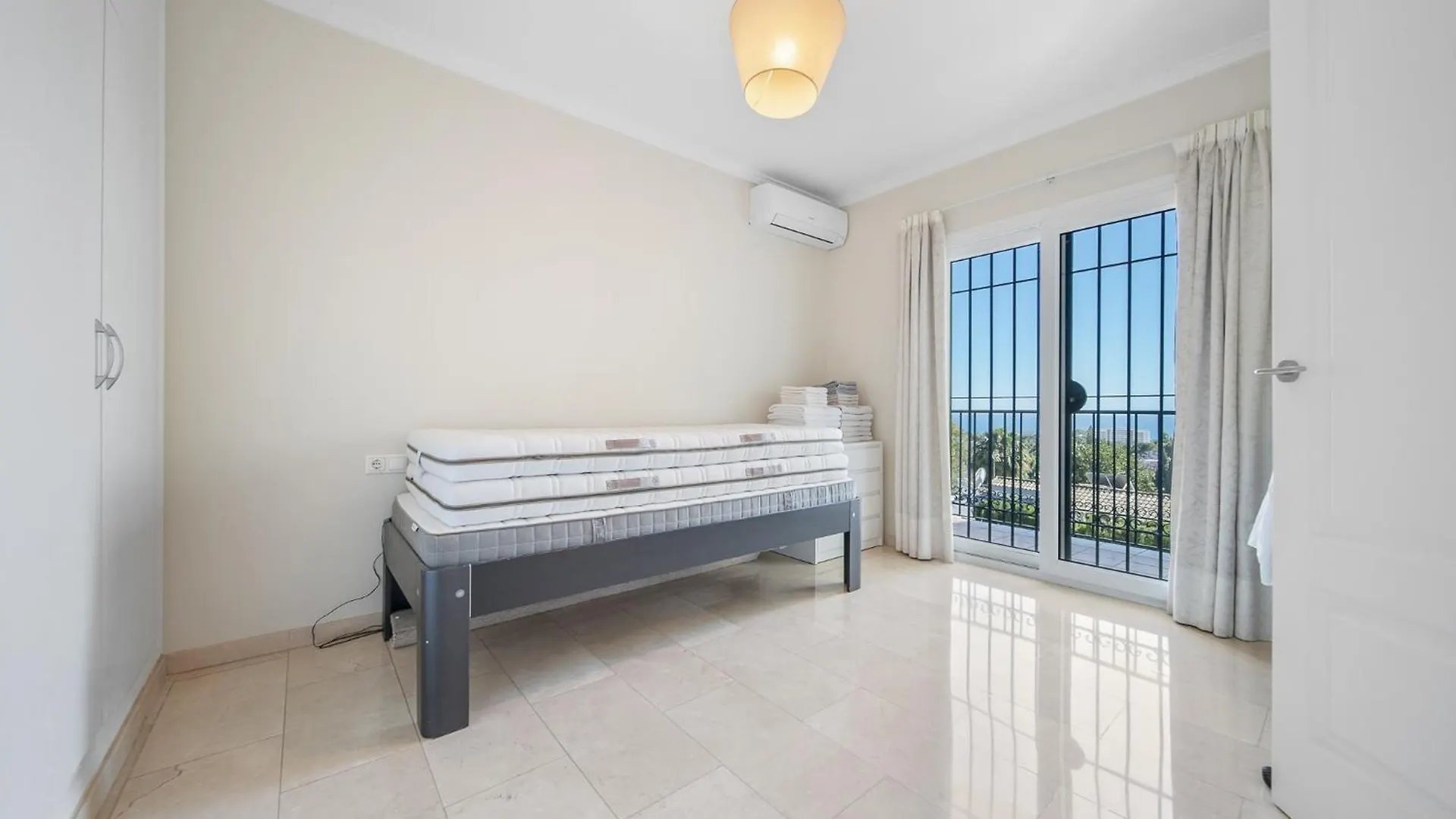 Wonderful Family Villa With Sea View, El Rosario Marbella
