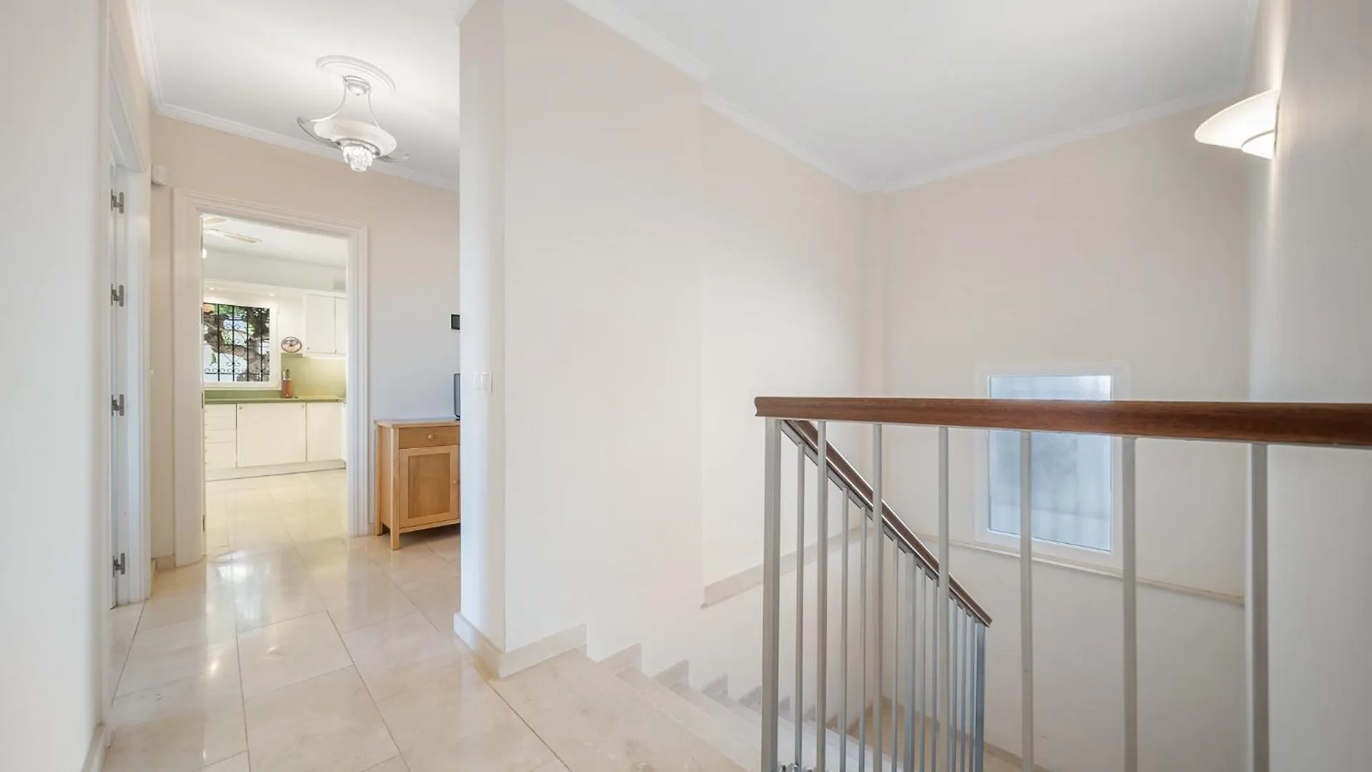 Wonderful Family Villa With Sea View, El Rosario 마르베야