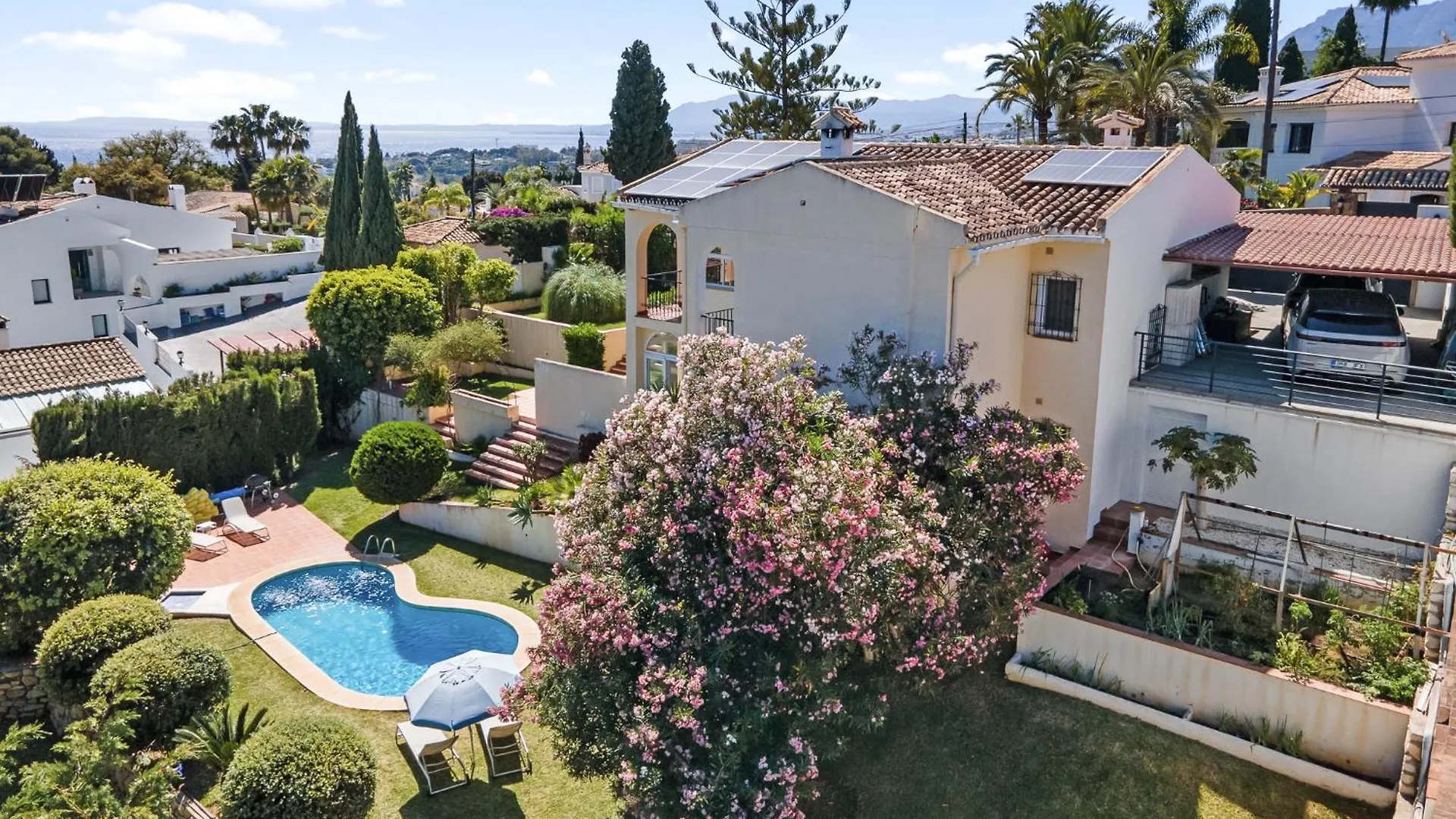 Wonderful Family Villa With Sea View, El Rosario 마르베야 스페인