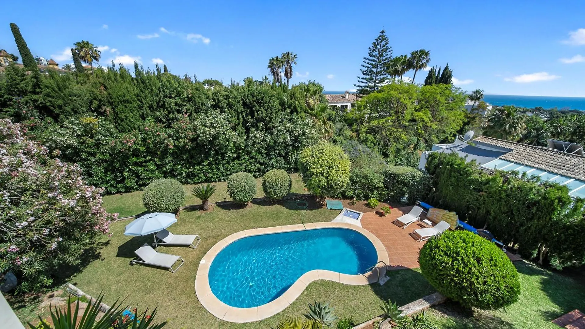 Wonderful Family Villa With Sea View, El Rosario 마르베야