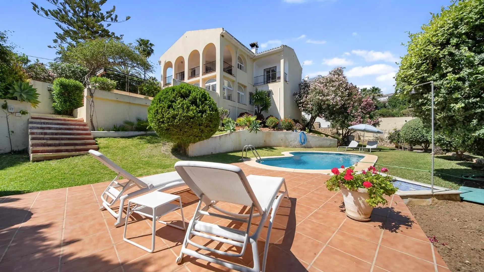 Wonderful Family Villa With Sea View, El Rosario 마르베야
